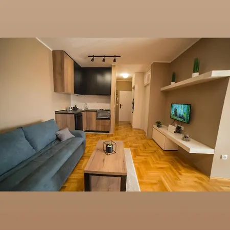 Kutak Apartment *